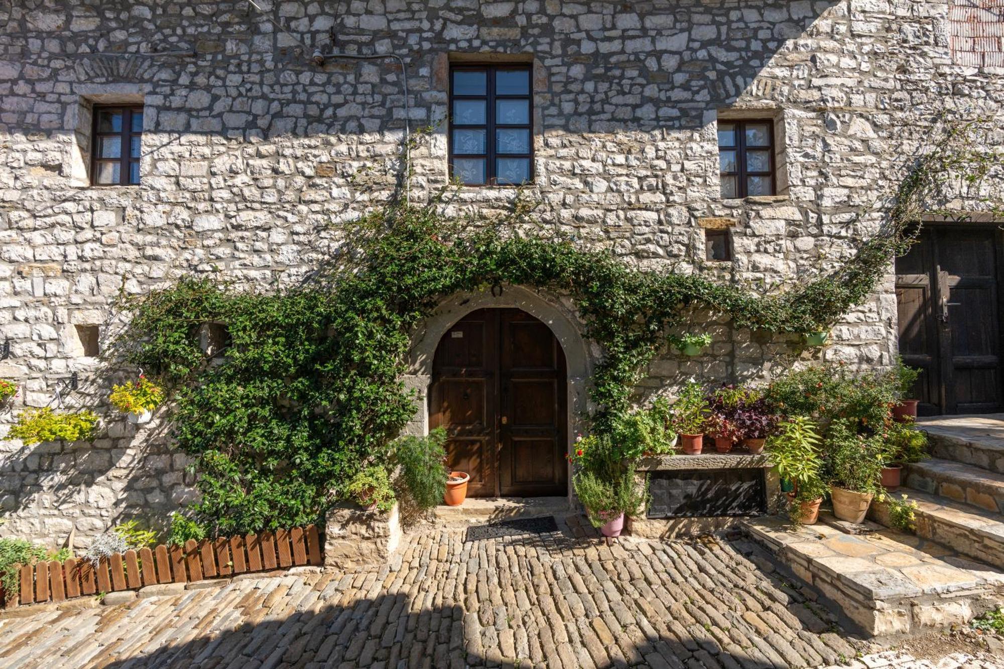 The Well House - Unesco Берат Экстерьер фото